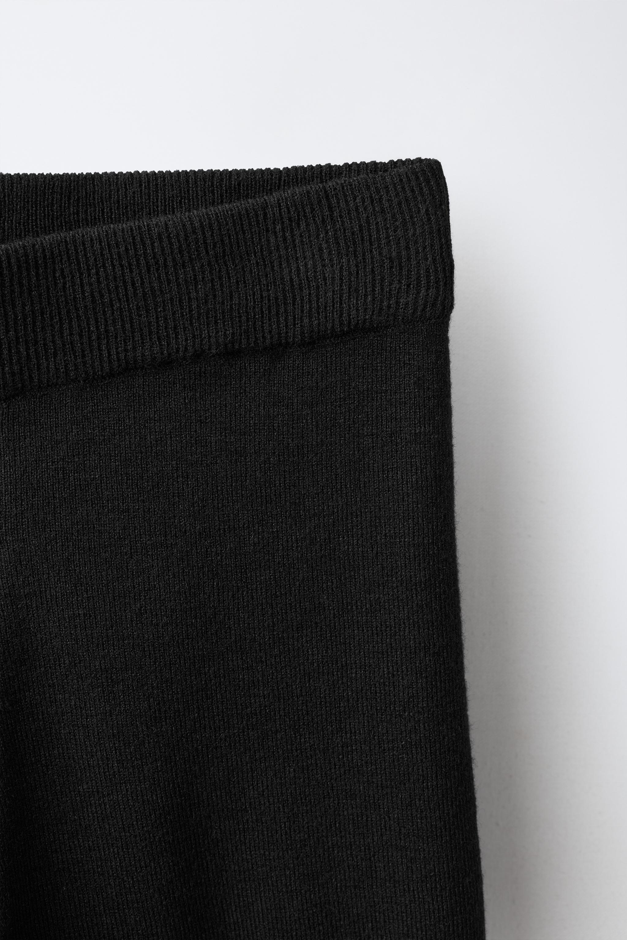 FLARED KNIT LEGGINGS